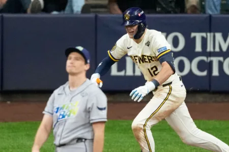 Frelick, Pratt lift Brewers to 5-4 comeback win over Rays and 2-0 World Series lead